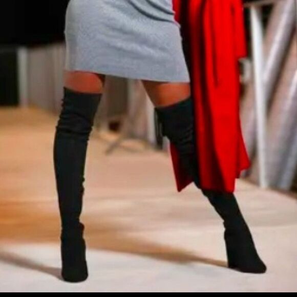 RESTOCKED!! BLACK OVER THE KNEE BOOTS - Picture 2 of 8